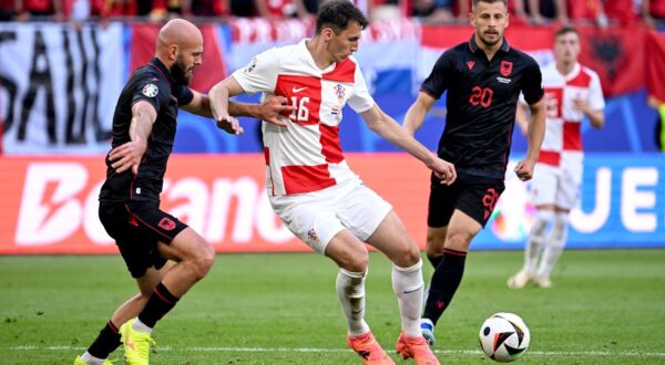 19.06.2024., Volksparkstadion, Hamburg, Njemacka - Europsko prvenstvo 2024., skupina B, 2. kolo, Hrvatska - Albanija. Ante Budimir. Photo: Marko Lukunic/PIXSELL