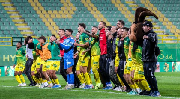 19.10.2024., Pula -  U 10. kolu SuperSport HNL, Istra 19161 na Aldo Drosina stadionu, ugostila je Dinamo. Photo: Srecko Niketic/PIXSELL