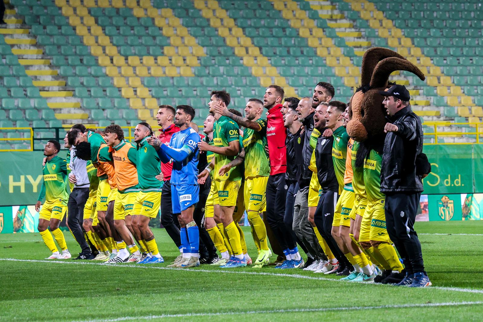 19.10.2024., Pula -  U 10. kolu SuperSport HNL, Istra 19161 na Aldo Drosina stadionu, ugostila je Dinamo. Photo: Srecko Niketic/PIXSELL