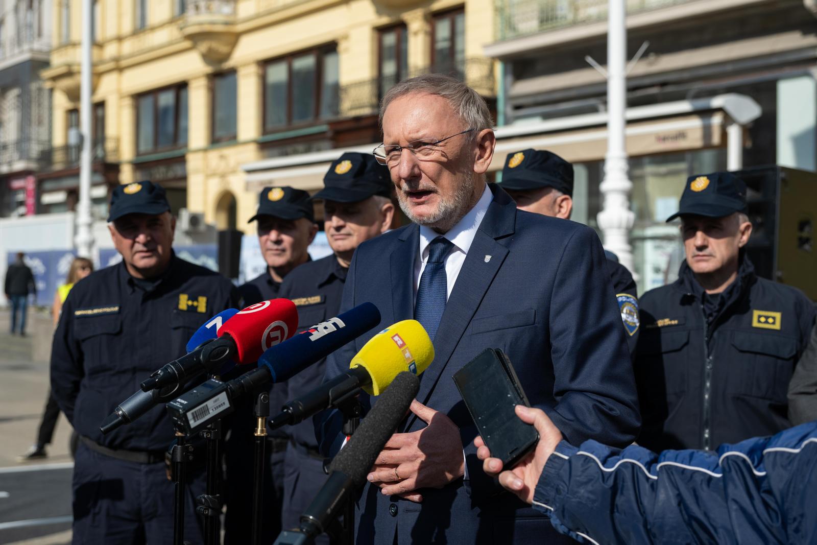 21.10.2024., Zagreb - Obiljezavanje 5. Nacionalnog dana sigurnosti cestovnog prometa. 
Sredisnjem dogadjaju prisustvovao je potpredsjednik Vlade i ministar unutarnjih poslova dr. sc. Davor Bozinovic u pratnji glavnog ravnatelja policije Nikole Miline i suradnika te predstavnici drugih institucija koji sudjeluju u provedbi Nacionalnog plana sigurnosti cestovnog prometa. Photo: Neva Zganec/PIXSELL