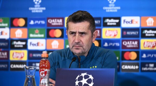 22.10.2024., Salzburg - Konferencija za medije na stadionu FC Salzburg Arena uoci utakmice lige prvaka FC Salzburg - GNK Dinamo. Nenad Bjelica, Stefan Ristovski. Photo: Marko Lukunić/PIXSELL