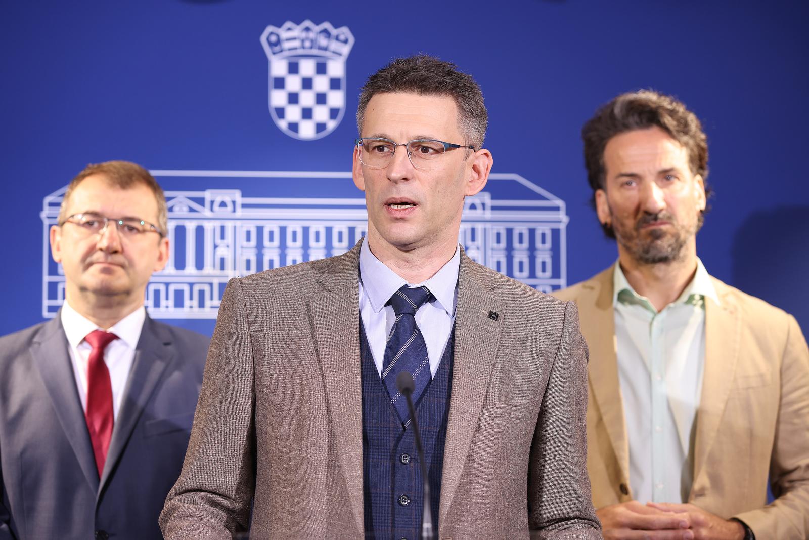 23.10.2024., Zagreb - Na konferenciji za medije odrzanoj u Sabotu o aktualnim temama govorili su Bozo Petrov I Marin Miletic. Photo: Patrik Macek/PIXSELL