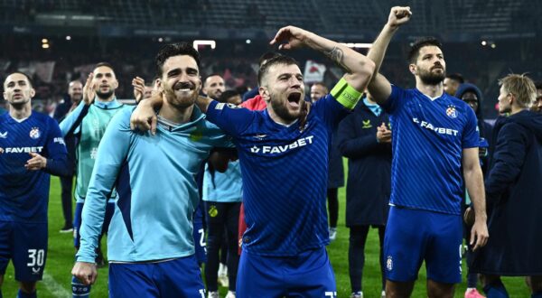 23.10.2024., stadion Salzburg, Salzburg, Austrija - UEFA Liga prvaka, grupna faza, 3. kolo, FC Salzburg - GNK Dinamo. Stefan Ristovski, Sandro Kulenovic Photo: Marko Lukunic/PIXSELL