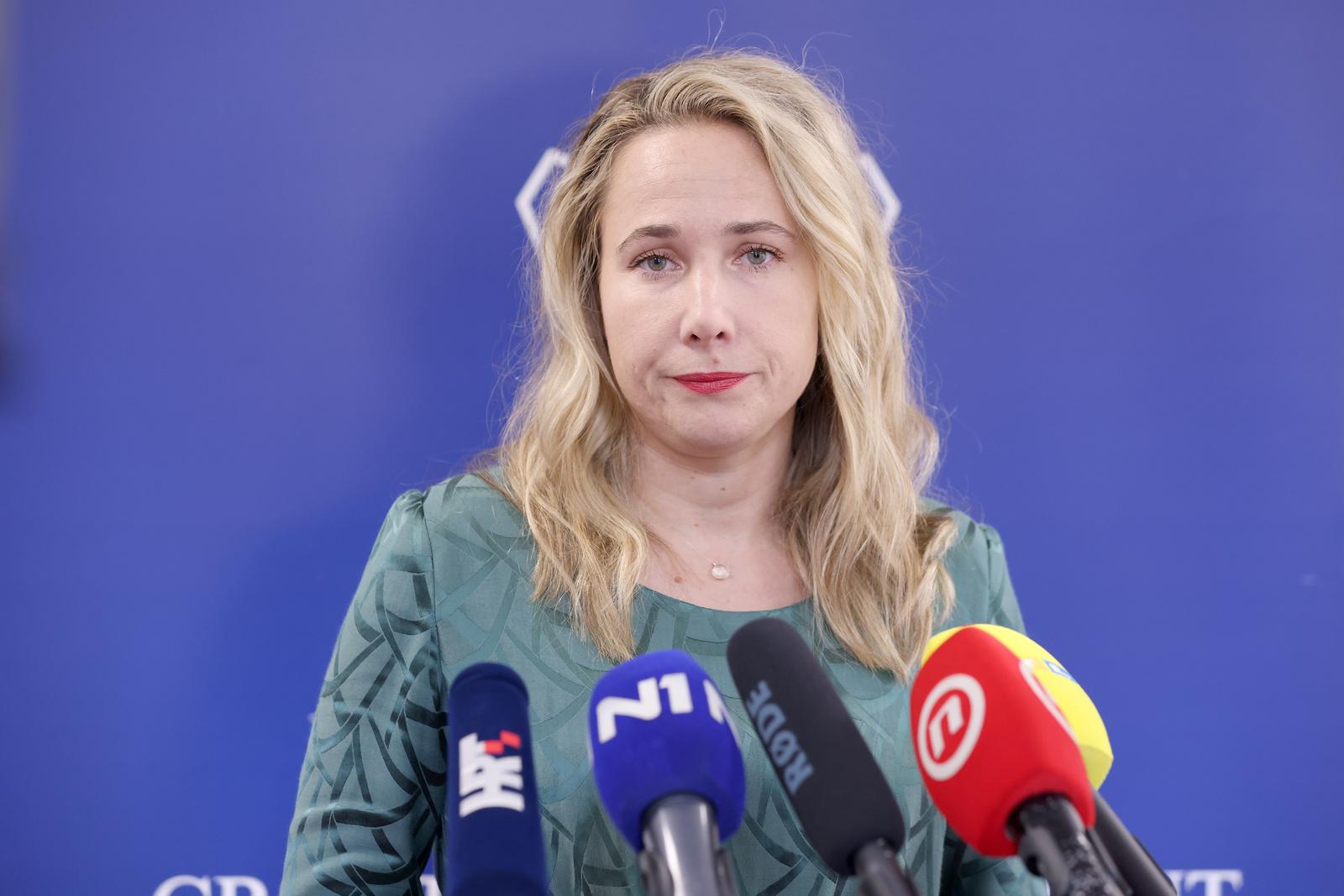 24.09.2024., Zagreb - Na konferenciji za medije odrzanoj u Saboru o temi "Kako omoguciti priustivo stanovanje poreznim rasterecenjima“ govorila je Marija Selak Raspudic. Photo: Patrik Macek/PIXSELL