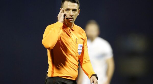 30.01.2022., stadion Maksimir, Zagreb - Hrvatski Telekom Prva liga, 21. kolo, GNK Dinamo - HNK Rijeka. Sudac Igor Pajac Photo: Slavko Midzor/PIXSELL