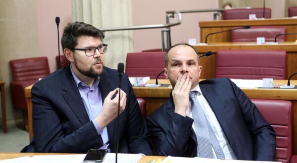 23.02.2023. Zagreb - Sabor RH, Prijedlog za pokretanje pitanje povjerenja predsjedniku Vlade RH Andreju Plenkovicu - predlagatelji 33 zastupnika u Hrvatskome saboru Photo: Zeljko Hladika/PIXSELL