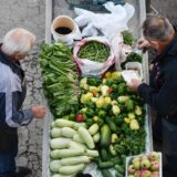 14.09.2024., Sibenik - Ponuda voca i povrca na sibenskoj gradskoj trznici. Photo: Hrvoje Jelavic/PIXSELL