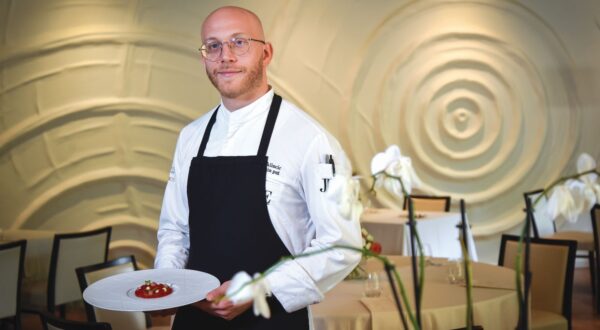 18.09.2024., Zagreb - Tibor Valincic, glavni chef restorana Dubravkin put.





Photo Sasa Zinaja/NFoto