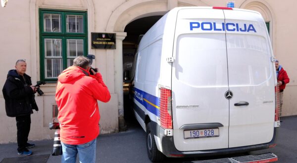 05.04.2023., Zagreb - Uhiceni u aferi Sortirnica dovedeni su u policijskim maricama na Zupanijski sud. Photo: Slaven Branislav Babic/PIXSELL