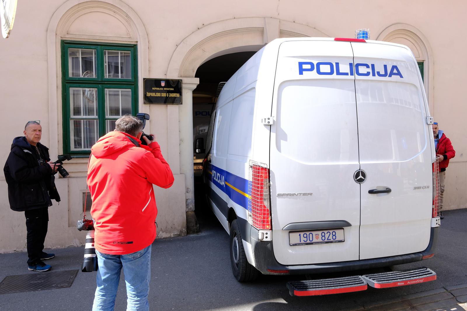 05.04.2023., Zagreb - Uhiceni u aferi Sortirnica dovedeni su u policijskim maricama na Zupanijski sud. Photo: Slaven Branislav Babic/PIXSELL