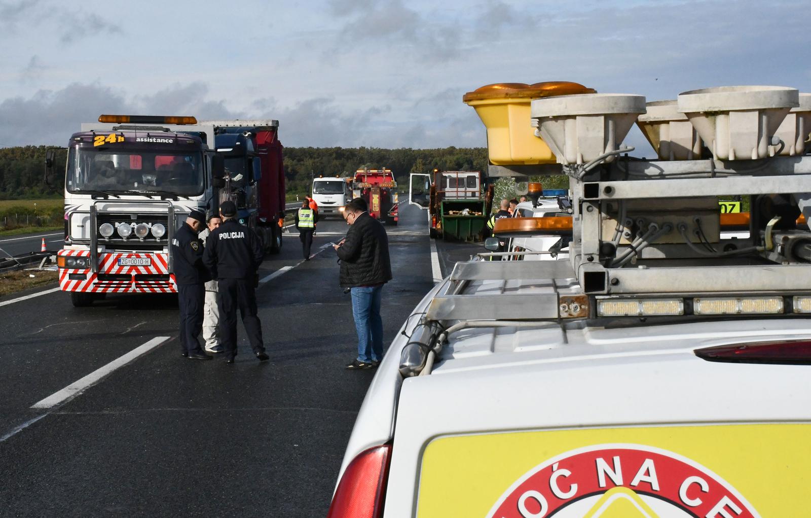 17.09.2024., Okucani - Teska prometna nesreca na A3 Bregana-Lipovac izmedju cvora Nova Gradiska i cvora Okucani. Photo: Ivica Galovic/PIXSELL