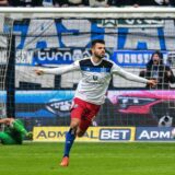 1:1 durch Mario Vuskovic  HSV  21 Thorsten Kirschbaum  Regensburg  Deutschland , Hamburg , Volksparkstadion , Fussball , 2. Fussball Bundesliga , Hamburger SV - SSV Jahn Regensburg *** 1 1 by Mario Vuskovic HSV 21 Thorsten Kirschbaum Regensburg Germany , Hamburg , Volksparkstadion , Football , 2 Football Bundesliga , Hamburger SV SSV Jahn Regensburg,Image: 766120775, License: Rights-managed, Restrictions: , Model Release: no, Credit line: Oliver Ruhnke / imago sportfotodienst / Profimedia