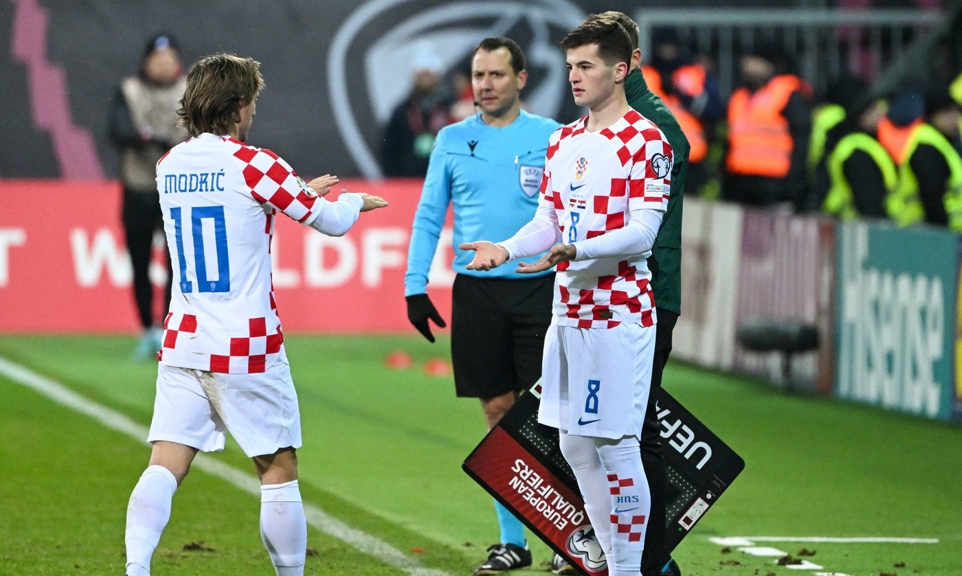 RECORD DATE NOT STATED  Riga, Latvija , 181123. Stadion Sconto. Riga, Latvia, 181123. Sconto Stadium. Football match of the 7th round of qualifying group D for Euro 2024, Latvia - Croatia. In the photo: Luka Modric i Martin Baturina. Photo: / CROPIX Split CROATIA Copyright: xxAntexCizmicx 0365803476st,Image: 823022156, License: Rights-managed, Restrictions: , Model Release: no, Credit line: Ante Cizmic / imago sportfotodienst / Profimedia