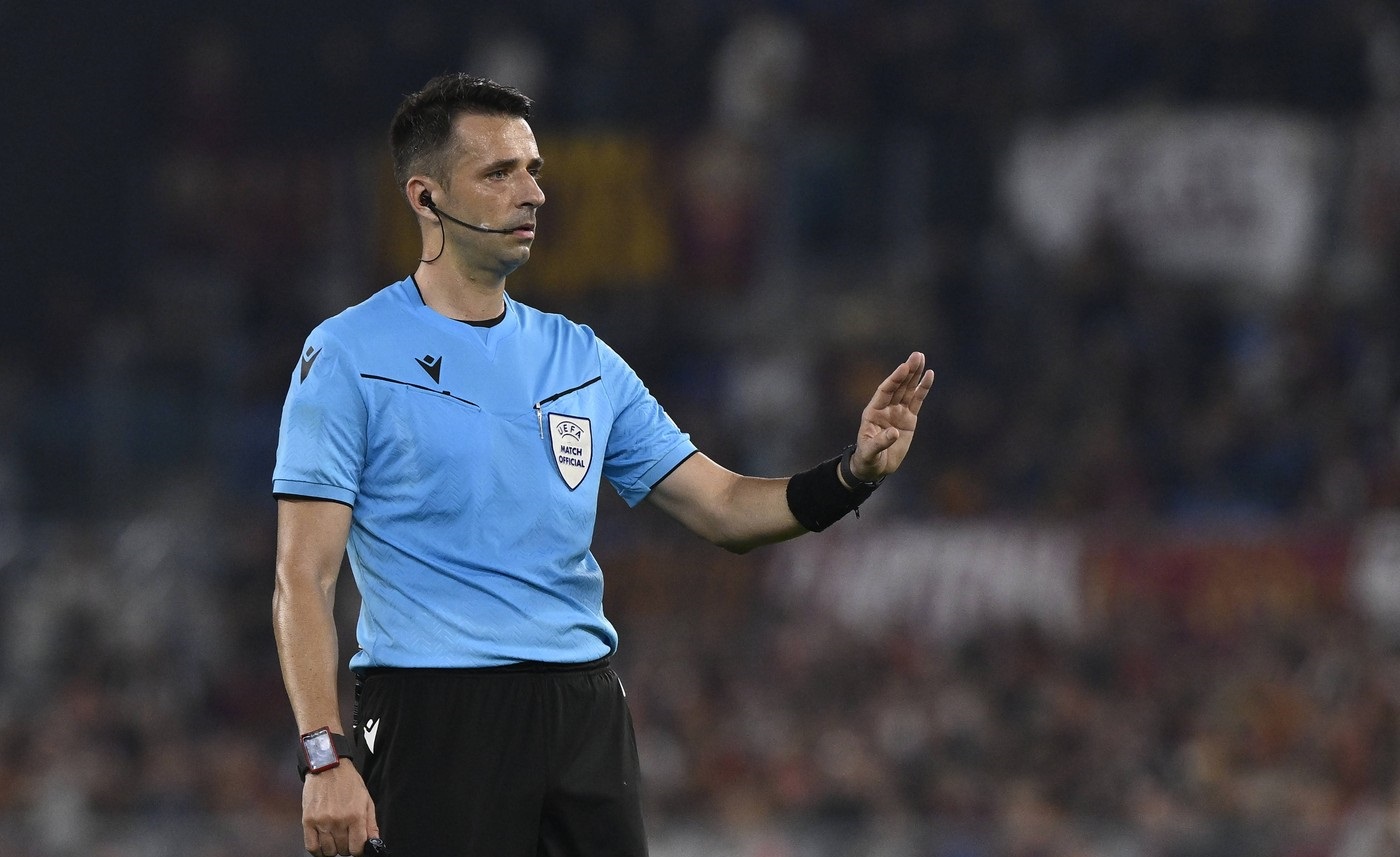 Referee Igor Pajac CRO during the UEFA Europa League Matchday 2, Group G, between A.S. Roma - Servette F.C. on October 5, 2023 at the Olympic Stadium in Rome, Italy. Copyright: xDomenicoxCippitelli/IPAxSportx/x/xx IPA_40798360 IPA_IPA40798360,Image: 848267699, License: Rights-managed, Restrictions: PUBLICATIONxNOTxINxITA, Model Release: no, Credit line: Domenico Cippitelli/IPA Sport / / imago sportfotodienst / Profimedia