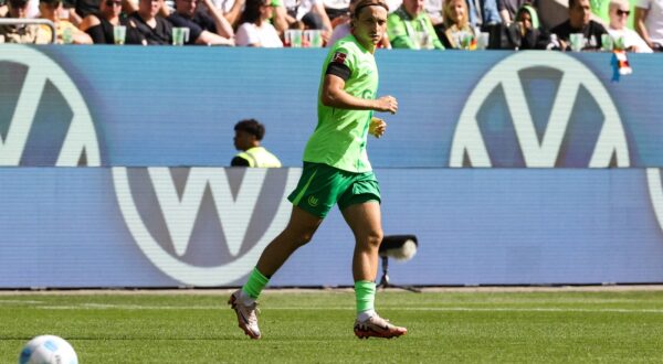 Lovro Majer VfL Wolfsburg,19 - 1. Fussball Bundesliga Saison 2024-2025 Punktspiel VfL Wolfsburg vs. FC Bayern München in der Volkswagen Arena in Wolfsburg - Freisteller,Aktion,Fussball,Deutschland,Mann,Männer,25.08.2024 *** Lovro Majer VfL Wolfsburg,19 1 Soccer Bundesliga Season 2024 2025 Point Match VfL Wolfsburg vs FC Bayern Munich at the Volkswagen Arena in Wolfsburg Freisteller,Action,Soccer,Germany,Man,Men,25 08 2024,Image: 909807678, License: Rights-managed, Restrictions: , Model Release: no, Credit line: Christian Schroedter / imago sportfotodienst / Profimedia