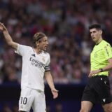 Luka Modric Real Madrid CF seen protesting to the referee s decision during the LaLiga match between AtlĂ� tico Madrid and Real Madrid at Civitas Metropolitano on September 29, 2024 in Madrid, Spain. Photo by Defodi-071_ATMRMC20240929_029 *** Luka Modric Real Madrid CF seen protesting to the referee s decision during the LaLiga match between AtlĂ� tico Madrid and Real Madrid at Civitas Metropolitano on September 29, 2024 in Madrid, Spain Photo by Defodi 071 ATMRMC20240929 029 Defodi-071,Image: 914011334, License: Rights-managed, Restrictions: , Model Release: no, Credit line: Manu Reino/DeFodi Images / imago sportfotodienst / Profimedia