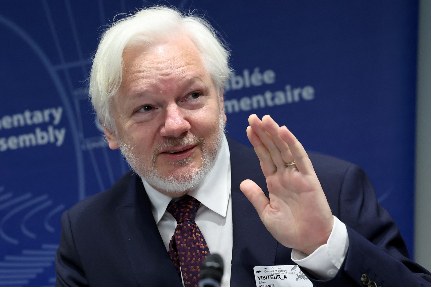 WikiLeaks founder Julian Assange waves as he arrives to attend a parliamentary hearing at the Council of Europe in Strasbourg, eastern France, on October 1, 2024.,Image: 914543482, License: Rights-managed, Restrictions: , Model Release: no, Credit line: FREDERICK FLORIN / AFP / Profimedia