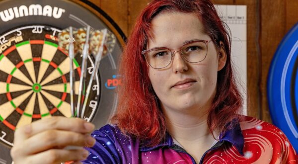 ZAANDAM - 02-10-2024, Darts, Female darts player Noa-Lynn van Leuven Noa-Lynn van Leuven x26373319x Copyright:,Image: 915252587, License: Rights-managed, Restrictions: PUBLICATIONxNOTxINxNED, Model Release: no, Credit line: IMAGO / imago sportfotodienst / Profimedia