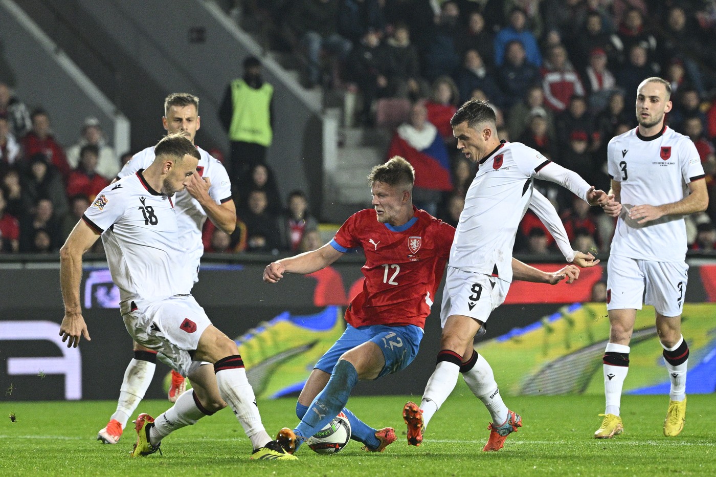 Česko - Albánie, utkání 3. kola skupiny B1 fotbalové Ligy národů, 11. října 2024, Praha. Zleva Ardian Ismajli z Albánie, David Douděra z Česka, Jasir Asani z Albánie a Mario Mitaj z Albánie.,Image: 919753422, License: Rights-managed, Restrictions: , Model Release: no, Credit line: Kamaryt Michal / ČTK / Profimedia