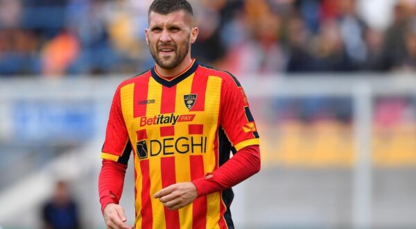 Lecce's centre foward Ante Rebic (3 US Lecce) in action during the Serie A Enilive soccer match between US Lecce and ACF Fiorentina at the Via del Mare Stadium in Lecce, Italy, Sunday, October 20, 2024. (Credit Image: © Giovanni Evangelista/LaPresse),Image: 923968289, License: Rights-managed, Restrictions: *** World Rights Except China, France, and Italy *** CHNOUT FRAOUT ITAOUT, Model Release: no, Credit line: LaPresse / ddp USA / Profimedia