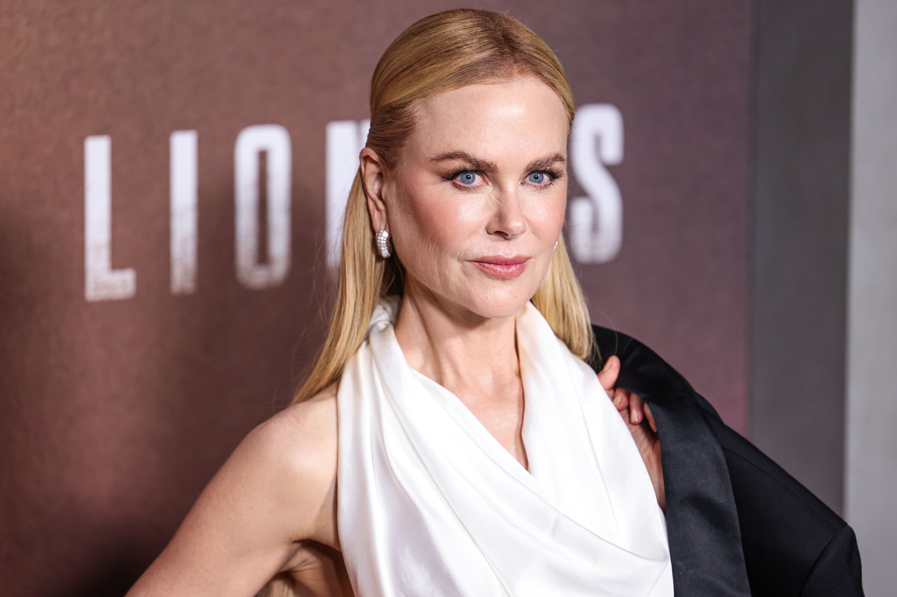 HOLLYWOOD, LOS ANGELES, CALIFORNIA, USA - OCTOBER 23: Nicole Kidman wearing Bottega Veneta SS25 RTW arrives at the Los Angeles Premiere Of Paramount+'s Original Series 'Lioness' Season 2 held at the Academy of Motion Picture Arts Sciences - Linwood Dunn Theater on October 23, 2024 in Hollywood, Los Angeles, California, United States.,Image: 925843469, License: Rights-managed, Restrictions: *** World Rights***, Model Release: no, Credit line: Image Press Agency / ddp USA / Profimedia