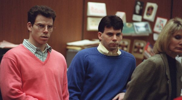 (FILES) Erik Menendez (L) and his brother Lyle (R) listen during a pre-trial hearing, on December 29, 1992 in Los Angeles after the two pleaded innocent in the August 1989 shotgun deaths of their wealthy parents, Jose and Mary Louise Menendez of Beverly Hills, California. Lyle and Erik Menendez, the two brothers whose grisly murder of their parents in their swanky Beverly Hills home gripped the United States and was the subject of a recent Netflix series, could be released from prison after Los Angeles' chief prosecutor said October 24 he would ask a judge to look again at their sentences.,Image: 925961621, License: Rights-managed, Restrictions: , Model Release: no, Credit line: VINCE BUCCI / AFP / Profimedia