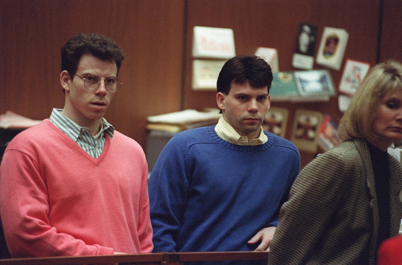 (FILES) Erik Menendez (L) and his brother Lyle (R) listen during a pre-trial hearing, on December 29, 1992 in Los Angeles after the two pleaded innocent in the August 1989 shotgun deaths of their wealthy parents, Jose and Mary Louise Menendez of Beverly Hills, California. Lyle and Erik Menendez, the two brothers whose grisly murder of their parents in their swanky Beverly Hills home gripped the United States and was the subject of a recent Netflix series, could be released from prison after Los Angeles' chief prosecutor said October 24 he would ask a judge to look again at their sentences.,Image: 925961621, License: Rights-managed, Restrictions: , Model Release: no, Credit line: VINCE BUCCI / AFP / Profimedia