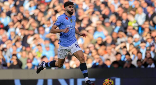 Manchester City v Southampton Premier League 26/10/2024. Josko Gvardiol 24 of Manchester City runs with the ball during the Premier League match between Manchester City and Southampton at the Etihad Stadium, Manchester, England on 26 October 2024. Manchester Etihad Stadium Manchester England Editorial use only DataCo restrictions apply See www.football-dataco.com , Copyright: xConorxMolloyx PSI-20670-0087,Image: 926818629, License: Rights-managed, Restrictions: , Model Release: no, Credit line: Conor Molloy / imago sportfotodienst / Profimedia