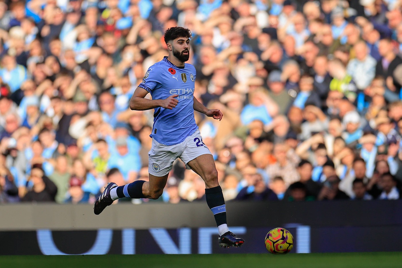 Manchester City v Southampton Premier League 26/10/2024. Josko Gvardiol 24 of Manchester City runs with the ball during the Premier League match between Manchester City and Southampton at the Etihad Stadium, Manchester, England on 26 October 2024. Manchester Etihad Stadium Manchester England Editorial use only DataCo restrictions apply See www.football-dataco.com , Copyright: xConorxMolloyx PSI-20670-0087,Image: 926818629, License: Rights-managed, Restrictions: , Model Release: no, Credit line: Conor Molloy / imago sportfotodienst / Profimedia