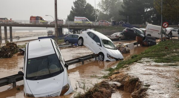 Vehicles in the vicinity of the V-30 after the passage of the DANA and the rise of the Turia riverbed, on October 30, 2024, in Valencia, Valencian Community (Spain). The Comunitat Valenciana has registered the "most adverse" cold drop of the century in the region. The Generalitat has activated the procedure of multiple victims for "prevention of what may come", after the first balance points to 51 fatalities as a result of the storm. At this moment, there are still people waiting to be rescued and points without telephone coverage and without electricity.
OCTOBER 30;2024

10/30/2024,Image: 928211010, License: Rights-managed, Restrictions: , Model Release: no, Credit line: Rober Solsona / ContactoPhoto / Profimedia