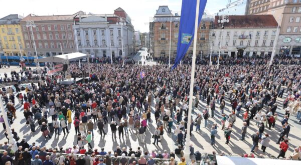 01.10.2024., Zagreb - Na Trgu bana Jelacica odrzan je prosvjed umirovljenika 