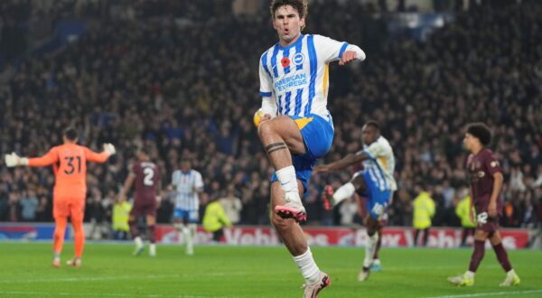 Brighton's Matt O'Riley reacts after scoring during the English Premier League soccer match between Brighton and Manchester City at Falmer Stadium in Brighton, England, Saturday, Nov. 9, 2024. (AP Photo/Alastair Grant) Britain Soccer Premier League