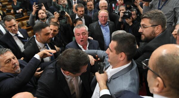 25, November, 2024, Belgrade -An incident occurred in the House of the National Assembly at the Second Session of the Second Regular Session of the National Assembly of the Republic of Serbia in 2024. Dusan Bajatovic. Photo: R.Z./ATAImages

25, novembar, 2024, Beograd - U Domu Narodne skupstine je doslo do incidenta na Drugoj sednici Drugog redovnog zasedanja Narodne skupstine Republike Srbije u 2024. godine. Photo: R.Z./ATAImages Photo: R.Z./ATAImages/PIXSELL