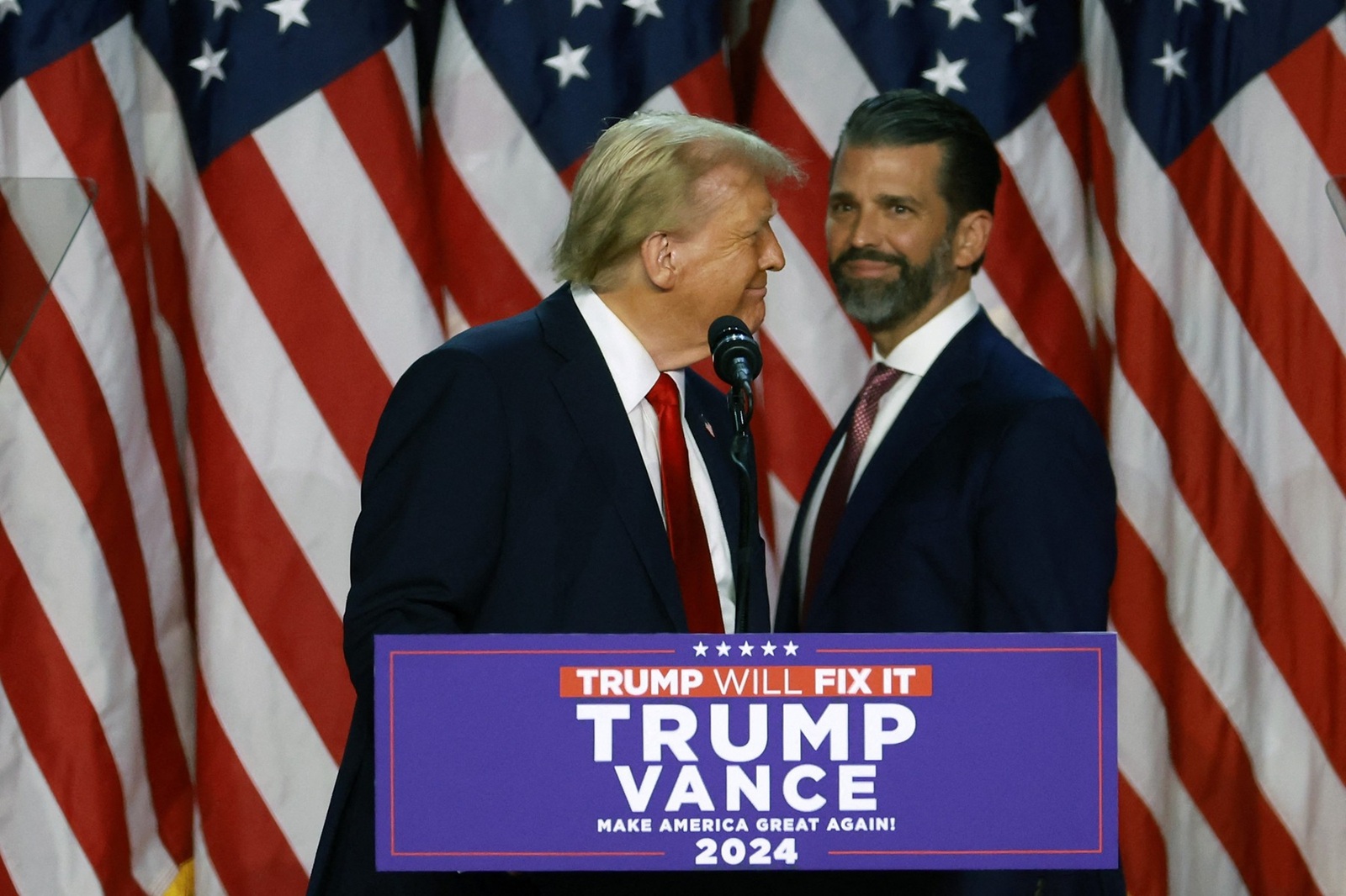 WEST PALM BEACH, FLORIDA - NOVEMBER 06: Republican presidential nominee, former U.S. President Donald Trump arrives to speak with Donald Trump Jr. during an election night event at the Palm Beach Convention Center on November 06, 2024 in West Palm Beach, Florida. Americans cast their ballots today in the presidential race between Republican nominee former President Donald Trump and Vice President Kamala Harris, as well as multiple state elections that will determine the balance of power in Congress.   Joe Raedle,Image: 931003762, License: Rights-managed, Restrictions: , Model Release: no, Credit line: JOE RAEDLE / Getty images / Profimedia