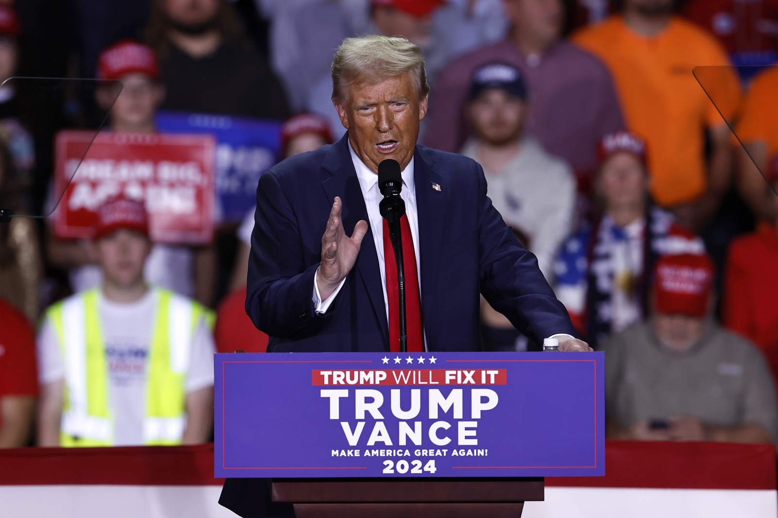 epa11701968 Republican presidential candidate and former US President Donald Trump speaks during a campaign rally in Grand Rapids, Michigan, USA, 04 November 2024. Trump and Vice President and Democratic presidential nominee Kamala Harris are tied in the polls with one day until the election of 05 November.  EPA/CJ GUNTHER