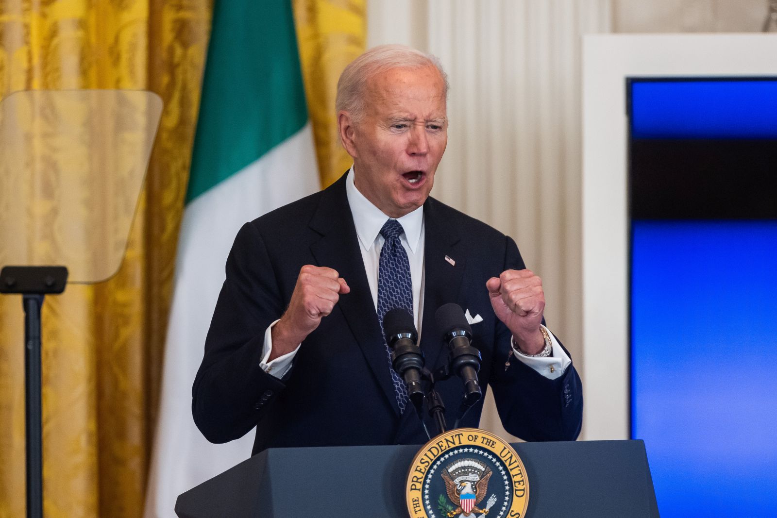 epa11663396 US President Joe Biden delivers remarks at an Italian American Heritage Month reception in the East Room of the White House in Washington, DC, USA, 16 October 2024. First Lady Dr. Jill Biden also attended the event, and spoke about her Italian heritage.  EPA/JIM LO SCALZO