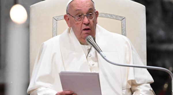 epa11682926 Pope Francis delivers a speech during a meeting with the Diocese of Rome community to mark the conclusion of '(Dis)equalities' journey, at the Basilica of Saint John Lateran, in Rome, Italy, 25 October 2024. The (Dis)equalities initiative, focused on ending inequalities, was launched in February to celebrate the 50th anniversary of the conference, 'The Responsibility of Christians in Response to the Expectations of Charity and Justice in the City of Rome', according to the Vatican.  EPA/MAURIZIO BRAMBATTI