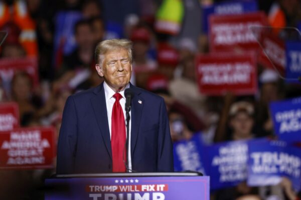 epa11696810 Republican presidential candidate Donald J. Trump speaks during a campaign event at Fiserv forum in Milwaukee, Wisconsin, USA, 01 November 2024. Trump is running against Democratic presidential candidate US Vice President Kamala Harris and the United States will hold its election on 05 November 2024.  EPA/JEFFREY PHELPS