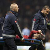 epa11708170 Medics carry Mauro Icardi of Galatasaray after an injury during the UEFA Europa League match between Galatasaray SK and Tottenham Hotspur in Istanbul, Turkey, 07 November 2024.  EPA/TOLGA BOZOGLU