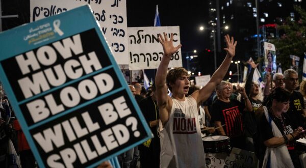 TEL AVIV, ISRAEL - NOVEMBER 16: Thousands of Israelis gather in front of the Israel's Ministry of Defense building, holding banners and Israeli flags to protest against Israeli Prime Minister Benjamin Netanyahu and his government for not signing the ceasefire agreement with Gaza and to demand hostage swap deal with Palestinians in Tel Aviv, Israel on November 16, 2024. Mostafa Alkharouf / Anadolu/ABACAPRESS.COM,Image: 935256188, License: Rights-managed, Restrictions: , Model Release: no, Credit line: AA/ABACA / Abaca Press / Profimedia