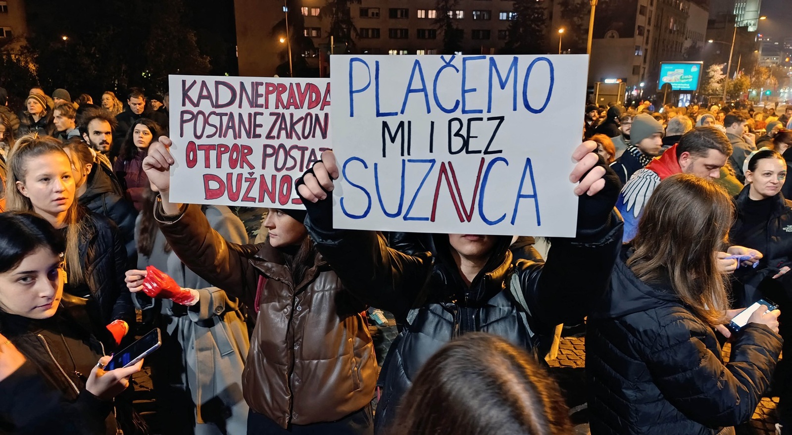 NOVI SAD, SERBIA - NOVEMBER 08: Protesters block a bridge in Novi Sad, northern Serbia, continuing their demonstrations after the collapse of a concrete canopy at a train station that killed 14 people, on November 8, 2024. Aleksandar Savanovic / Anadolu/ABACAPRESS.COM,Image: 932074122, License: Rights-managed, Restrictions: , Model Release: no, Credit line: AA/ABACA / Abaca Press / Profimedia