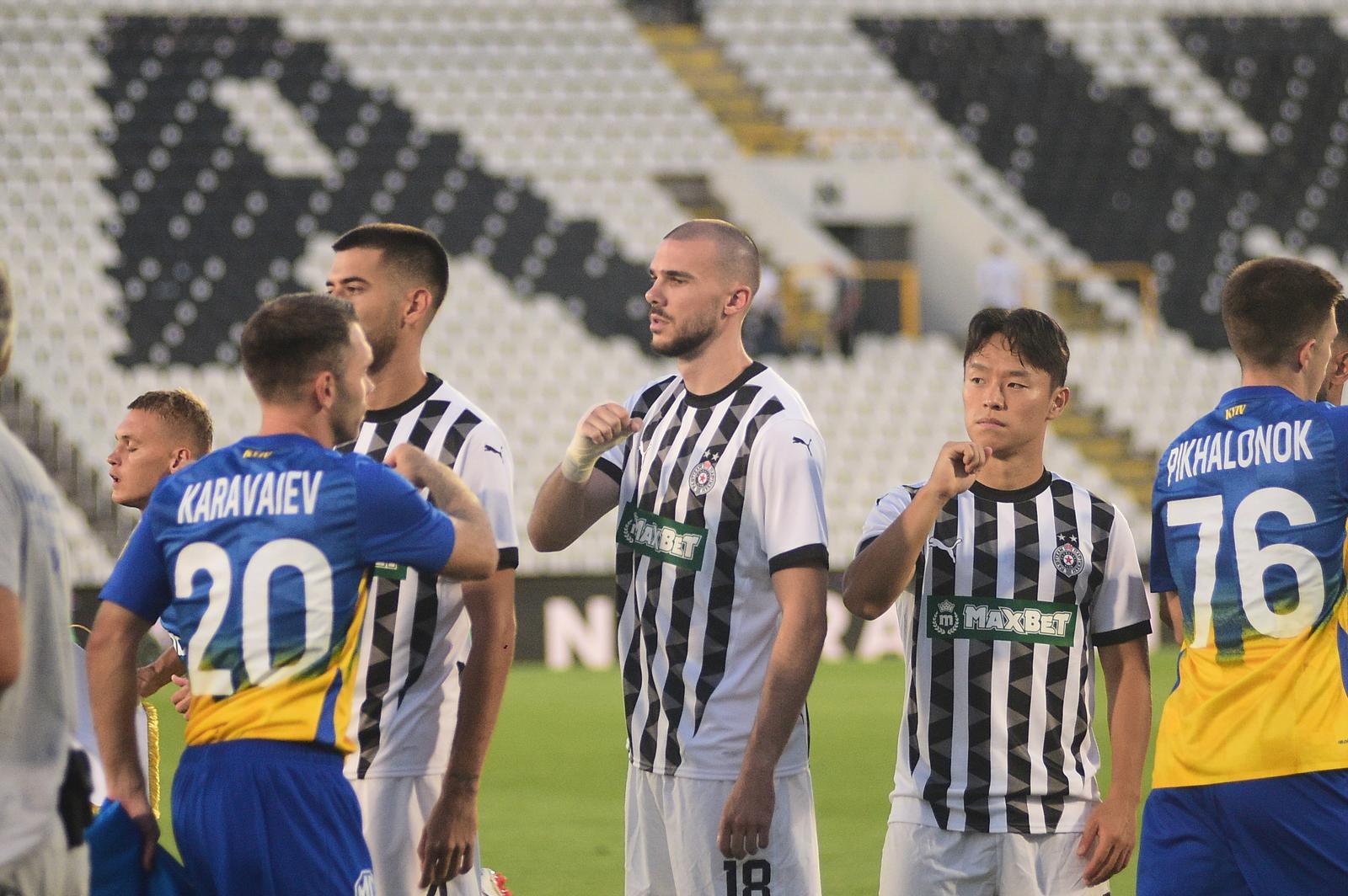 31, July, 2024, Beograd - The return match of the 2nd round of qualification for the UEFA Champions League between the players of Partizan and Dinamo Kyiv was played at the stadium of FC Partizan. Oleksandr Karavayev, #20 (FC Dynamo Kyiv)/, Nihad Mujakic, #18 (FC Partizan). Photo: Dusan Milenkovic/ATAImages

31, jul, 2024, Beograd - Revans utakmica 2. kola kvalifikacija za UEFA Ligu sampiona izmedju fudbalera Partizana i Dinama iz Kijeva odigrana je na stadionu FK Partizan. Photo: Dusan Milenkovic/ATAImages Photo: Dusan Milenkovic/PIXSELL