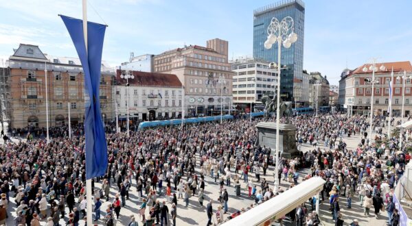 Prosvjed umirovljenika u Zagrebu