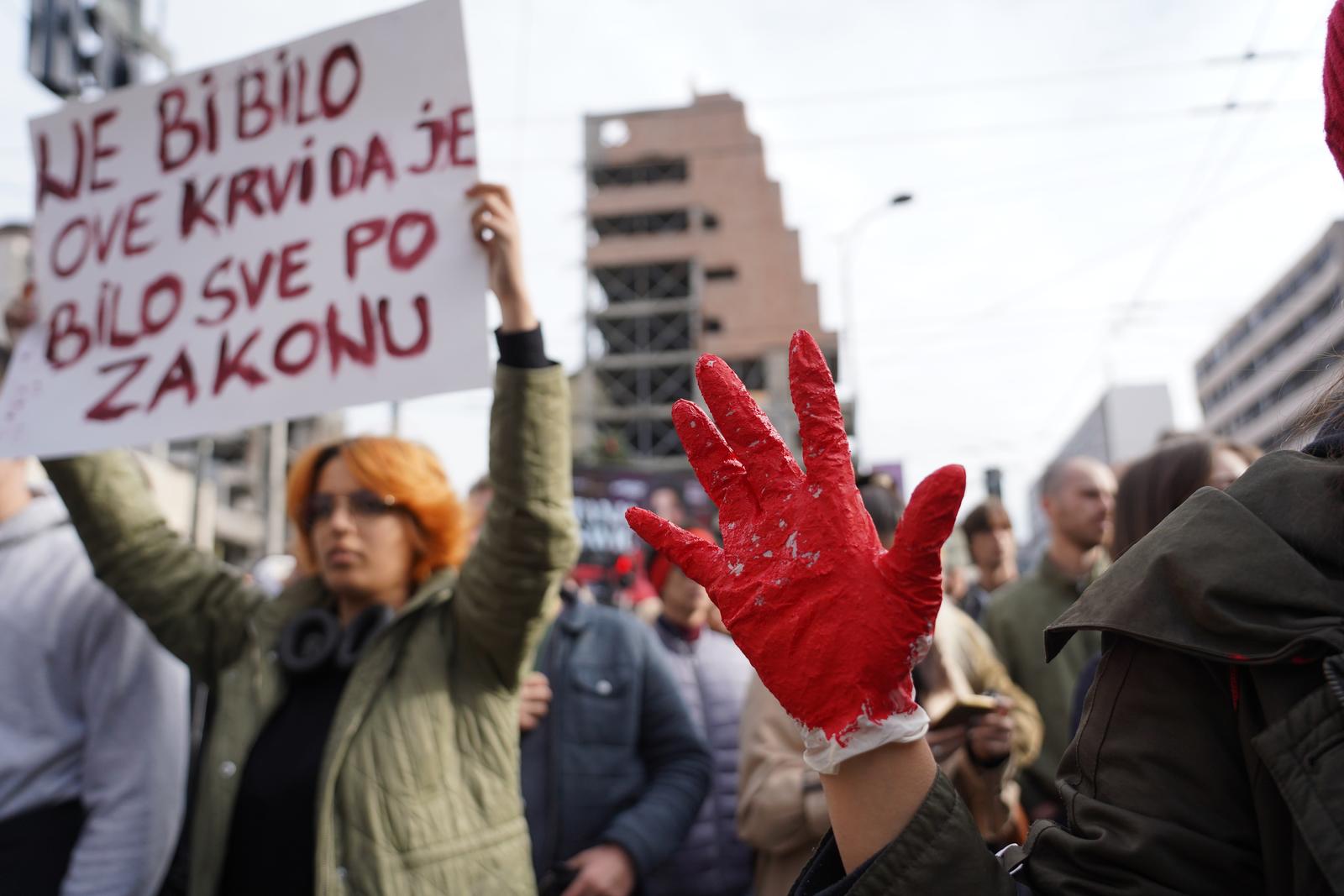 03, November, 2024, Belgrade - The participants of the protest under the slogan "This is the straw that broke the camel's back" gathered in Sava Square, in front of the old railway station, marched to the building of the Government of Serbia, continued towards the building where the Ministry of Construction is located, and then returned to the Government. of Serbia, and they carried red paint with them. Photo: Antonio Ahel/ATAImages

03, novembar, 2024, Beograd - Ucesnici protesta pod sloganom "Ovo je kap koja je prelila casu" okupili su na Savskom trgu, ispred stare zeleznicke stanice, potpom su krenuli do zgrade Vlade Srbije, produzili prema zgradi u kojoj je sediste Ministarstva gradjevinarstva, a potom su se gradjana vratili ispred Vlade Srbije, a sa sobom su nosili crvenu farbu. Photo: Antonio Ahel/ATAImages Photo: Antonio Ahel/ATAImages/PIXSELL