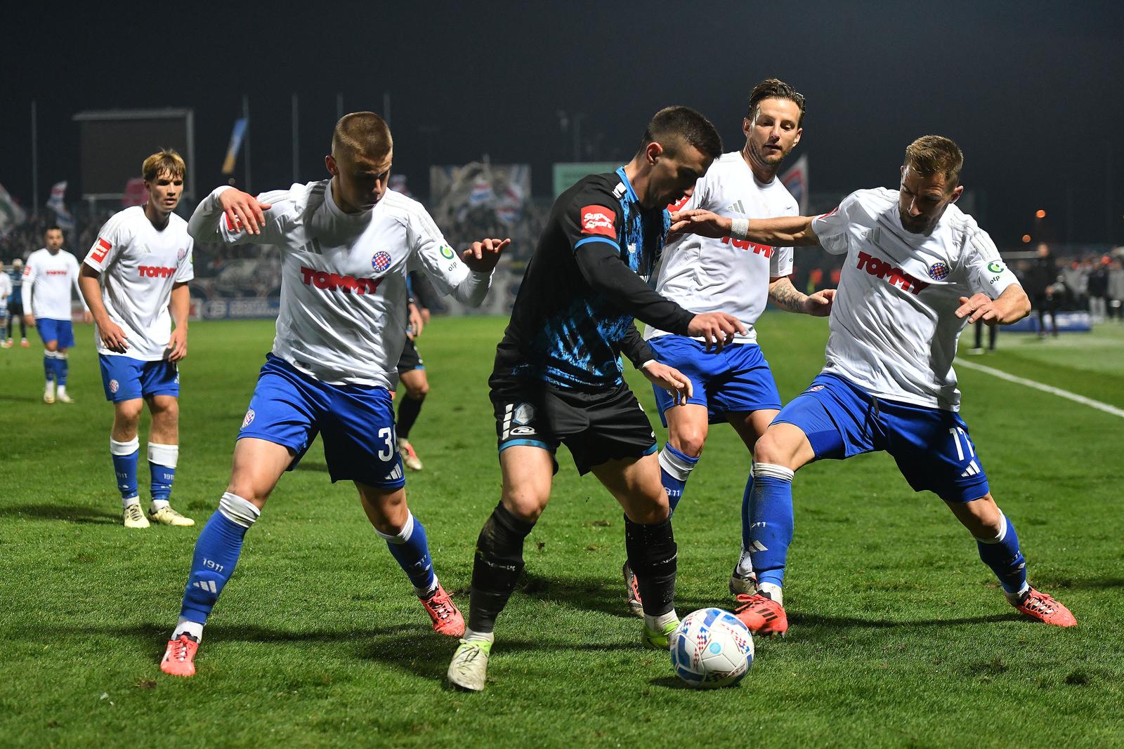 03.11.2024., stadion Varteks, Varazdin - SuperSport HNL, 12. kolo, NK Varazdin - HNK Hajduk. Michele Sego, Ivan Rakitic, Dario Melnjak Photo: Vjeran Zganec Rogulja/PIXSELL