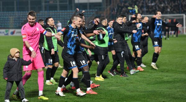 03.11.2024., stadion Varteks, Varazdin - SuperSport HNL, 12. kolo, NK Varazdin - HNK Hajduk. Nogometasi Varazdina slave pobjedu nad Hajdukom 1:0. Photo: Vjeran Zganec Rogulja/PIXSELL