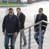 09.10.2008 . Zagreb , Hrvatska Novica, Nikola i Roko Petrac sinovi Hrvoja Petraca koj sluzi kaznu zatvora u lepoglavi zbog otmice sina generala Zagorca , dolaze u policijsku postaju u Heinzelovoj na obavjesni razgovor o ubojstvu Ivane HodakrPhoto: Zeljko Lukunic/24sata