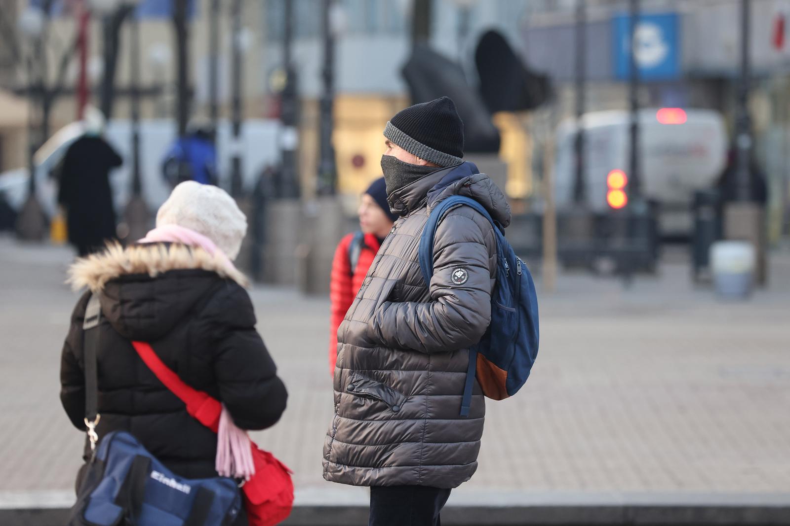 11.01.2024., Zagreb - Zagreb se jutros probudio u debelom minusu, a prema prognosticarima hladni val, najavljen od sutra do kraja vikenda, tek slijedi. 
 Photo: Patrik Macek/PIXSELL