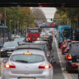 13.11.2024., Zagreb - Radi jutrosnjeg tramvajskog prekida prometa u Savskoj ulici stvarale su se velike prometne guzve. Photo: Sanjin Strukic/PIXSELL