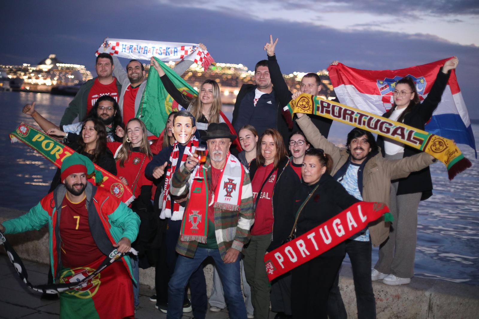 18.11.2024.,Split-Okupljanje hrvatskih i portugalskih navijaca na splitskoj rivi, Photo: Ivo Cagalj/PIXSELL